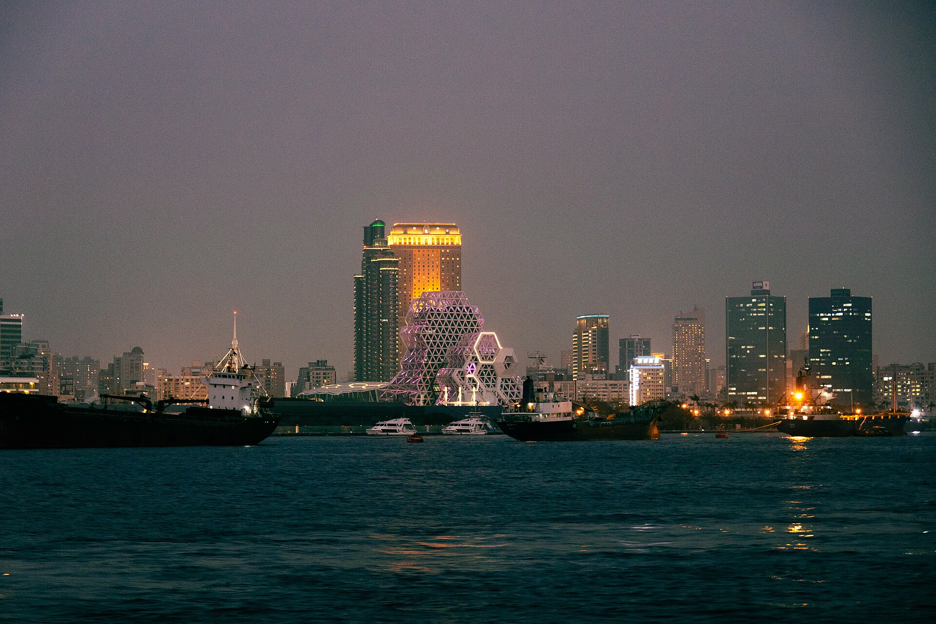 高雄港都夜景